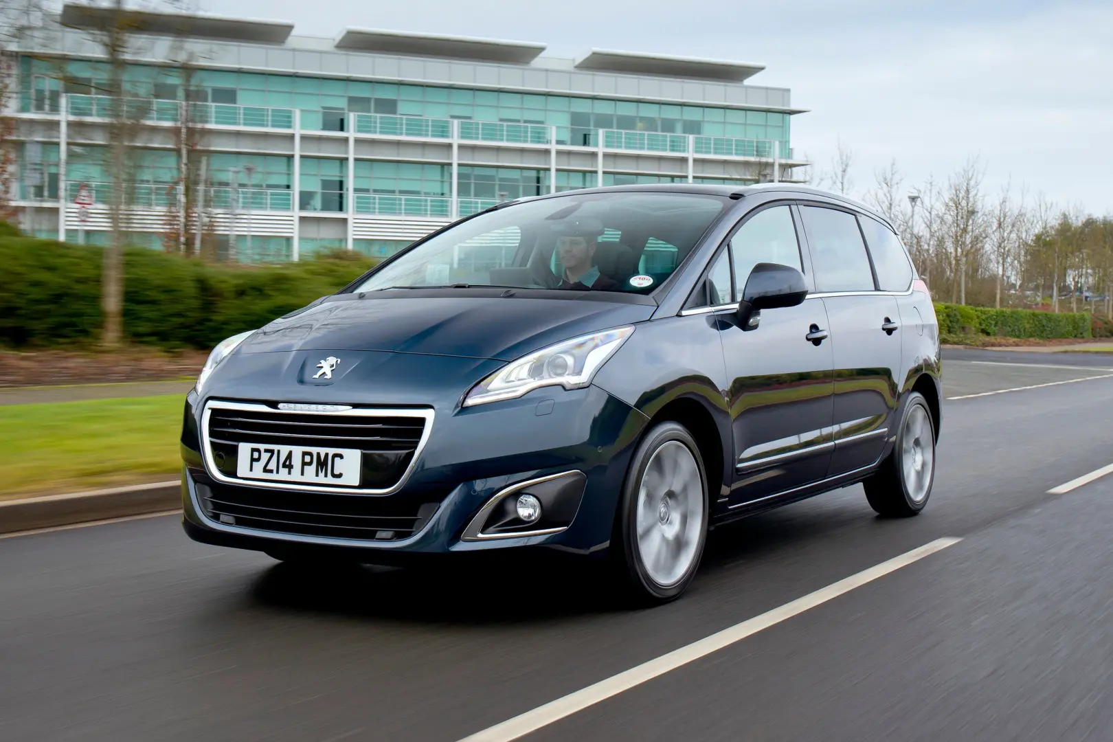 Peugeot 5008 5008 1.6 e-HDI Start&Stop Premium 6