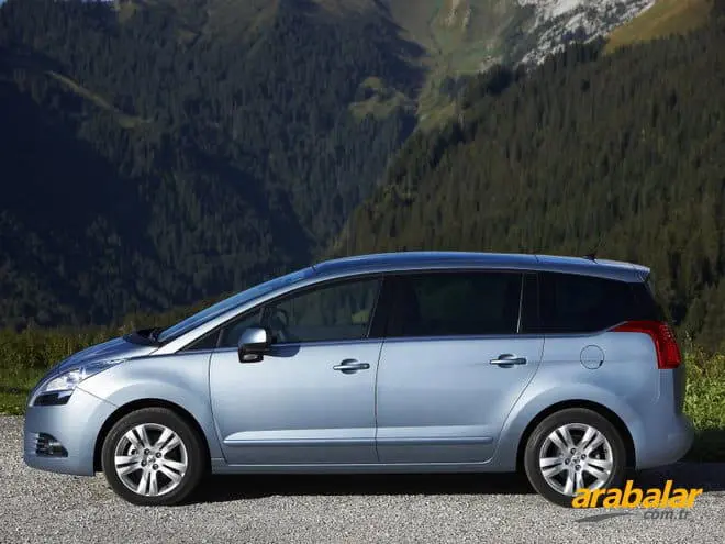 Peugeot 5008 5008 1.6 HDI Premium Auto6R 1
