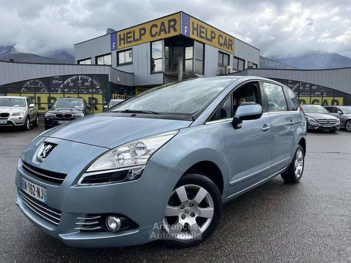 Peugeot 5008 5008 1.6 HDI Premium 5