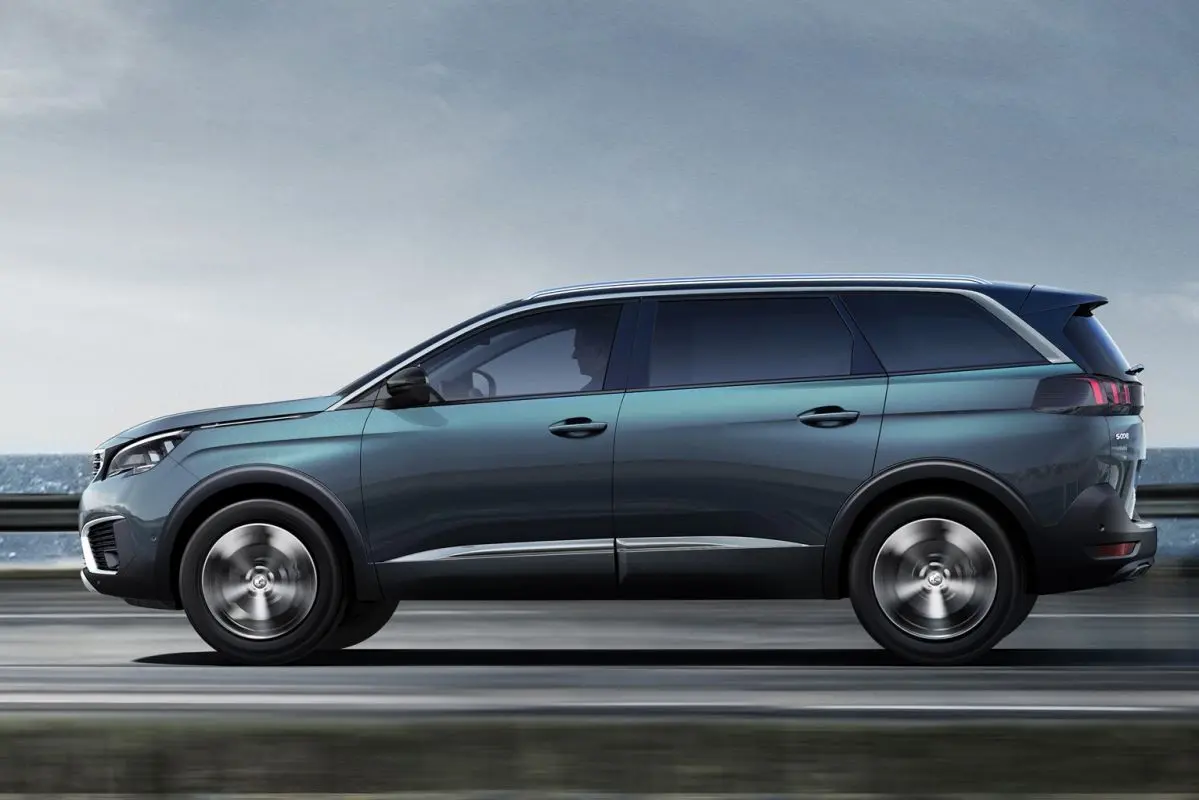 Peugeot 5008 5008 1.6 THP GT Line Dynamic EAT8	 0