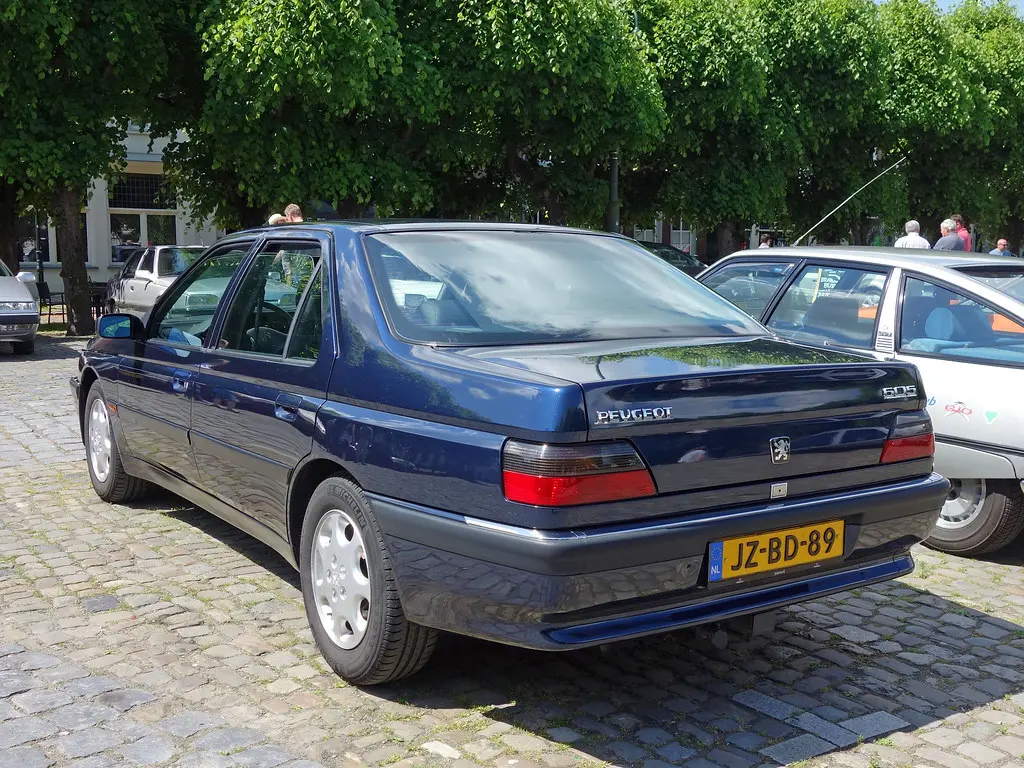 Peugeot 605 605 3.0 SV 5