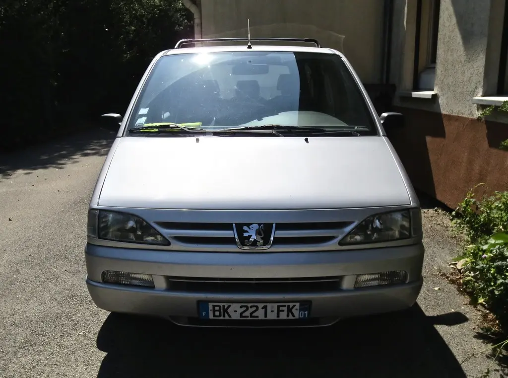 Peugeot 806 806 2.0 ST 4