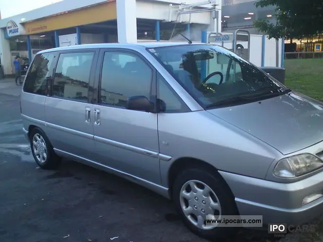 Peugeot 806 806 2.0 ST 6