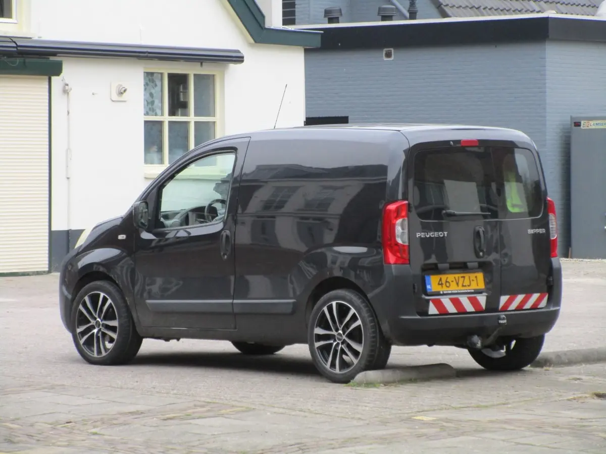 Peugeot Bipper Bipper 1.4 HDI Outdoor Plus 2