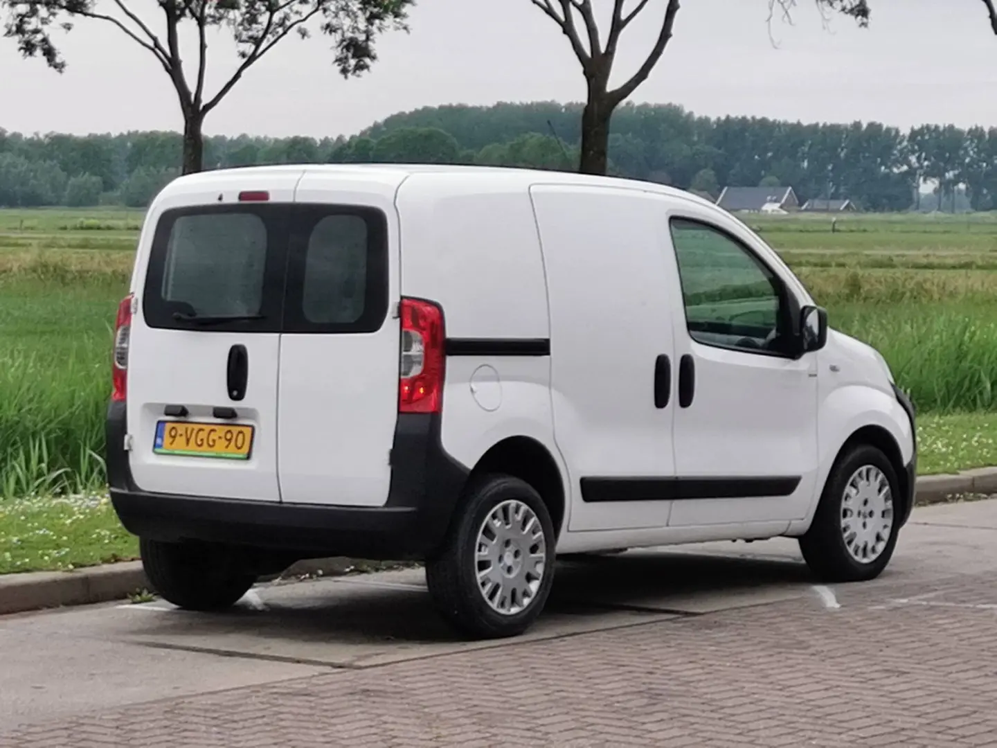 Peugeot Bipper Bipper 1.4 HDI Elegance 6