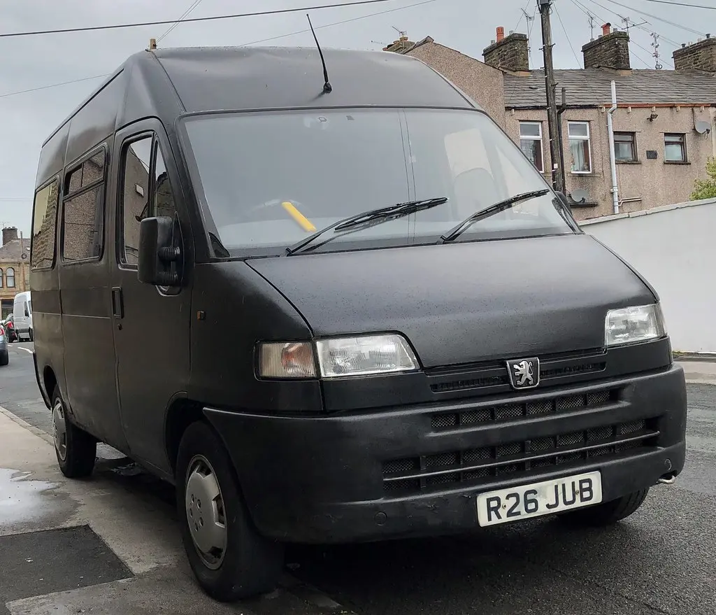 Peugeot Boxer Boxer 1400 TD 350 LHS 2