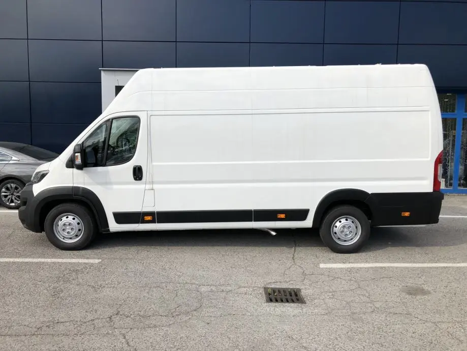 Peugeot Boxer Boxer 2.2 BlueHDI L4H3 (17 m3) 4
