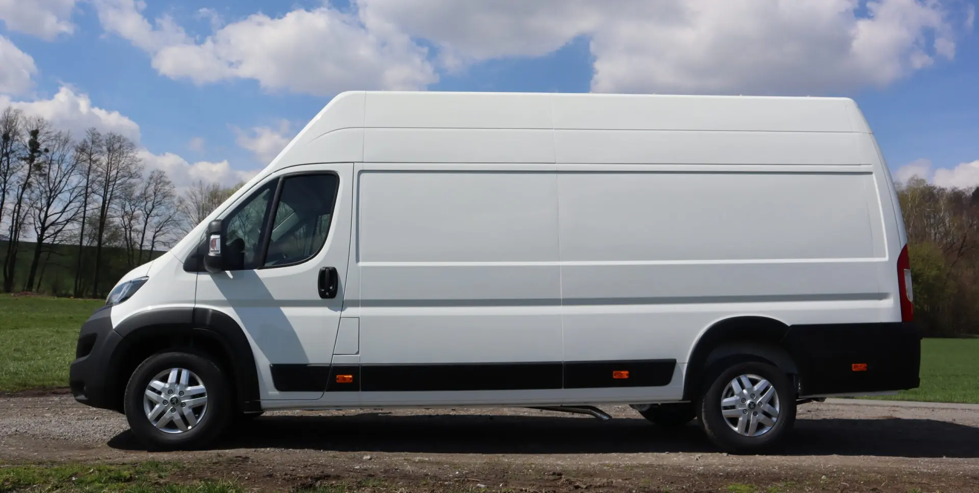 Peugeot Boxer Boxer 2.2 BlueHDI L4H3 (17 m3) 4