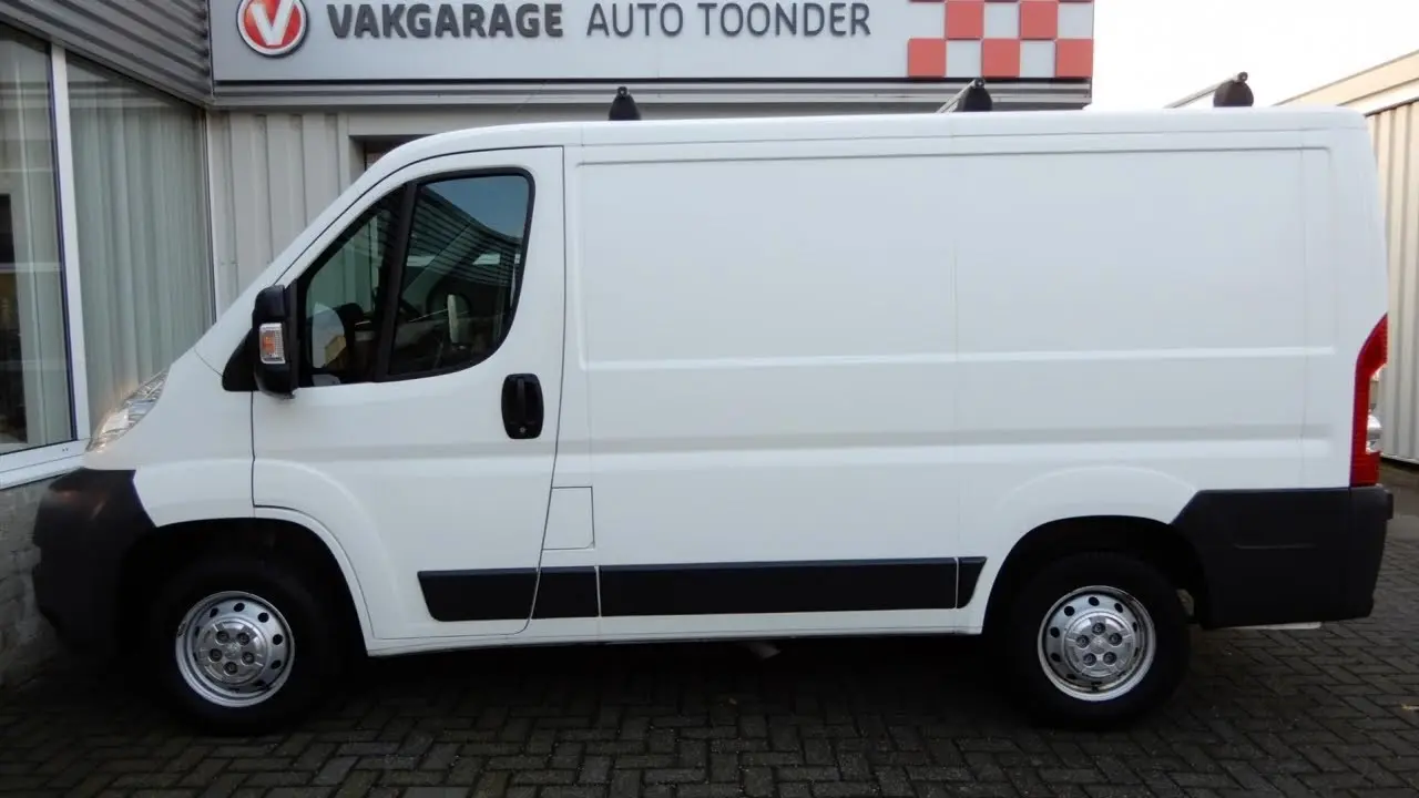 Peugeot Boxer Boxer 2.2 HDI 330 FT L1H1 3