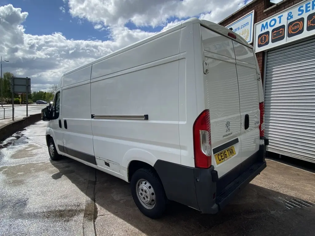Peugeot Boxer Boxer 2.2 HDI 335 L3H2 7