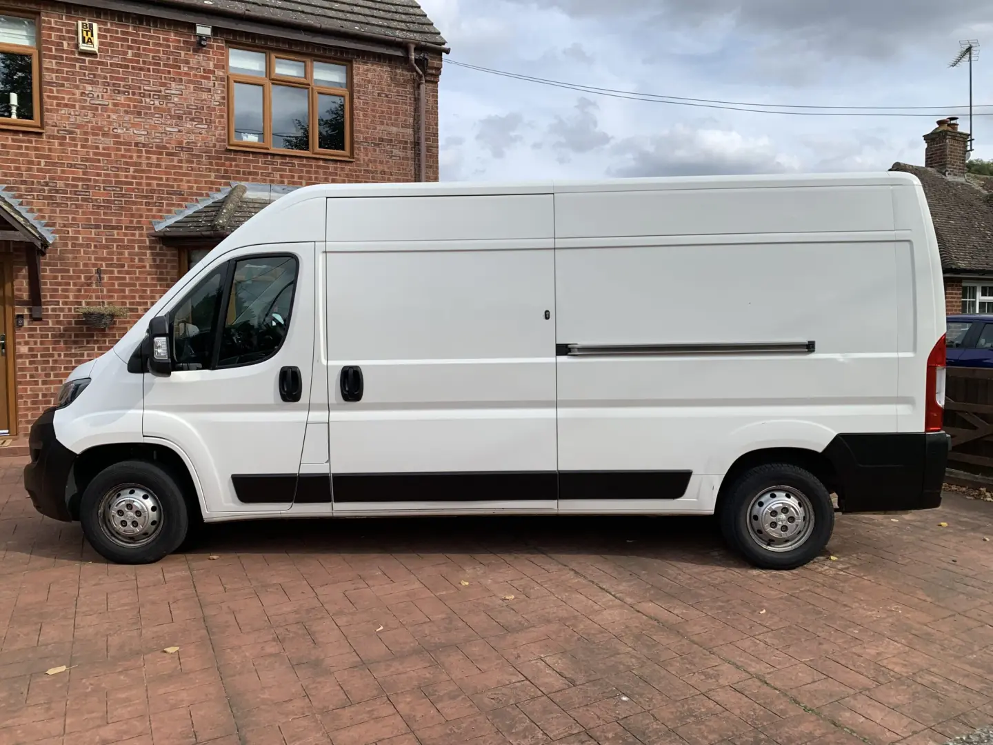 Peugeot Boxer Boxer 2.2 HDI 335 L3H2 4