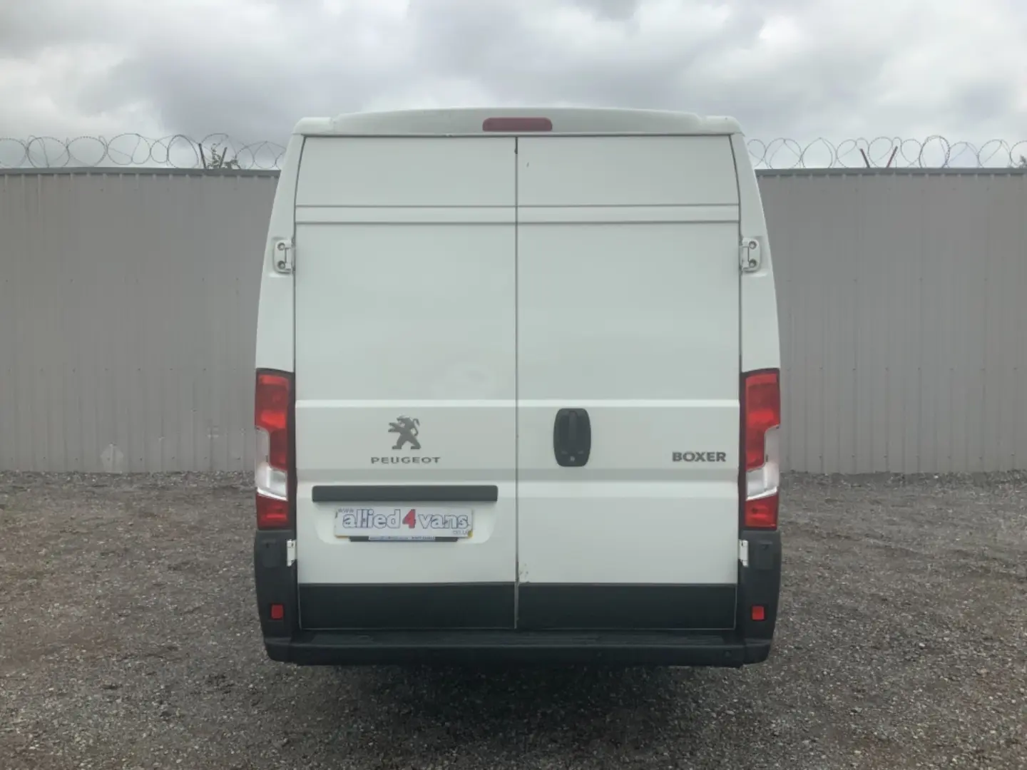 Peugeot Boxer Boxer 2.2 HDI 435 L4H2 6