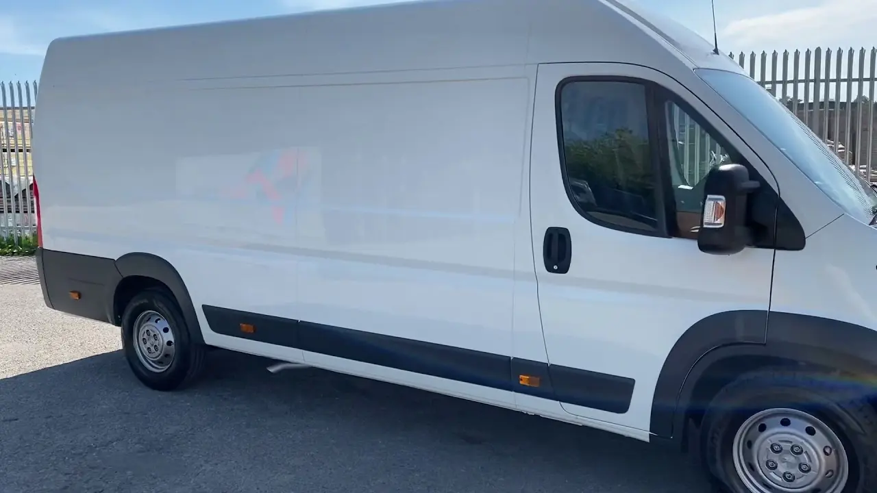 Peugeot Boxer Boxer 2.2 HDI 435 L4H3 4