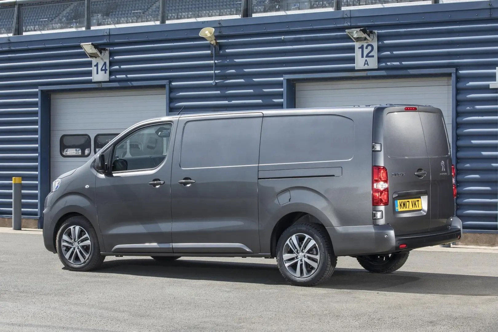 Peugeot Expert Expert 2.0 BlueHDI S&S 1
