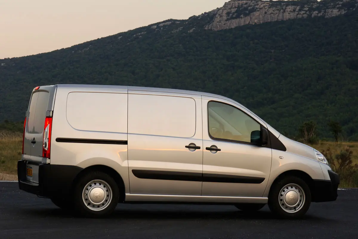 Peugeot Expert Expert 2.0 HDI 229 L2H1 3