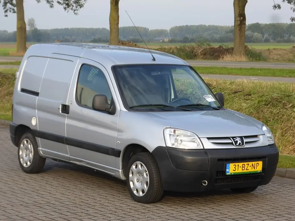 Peugeot Partner Partner 2.0 HDI 190 C 3
