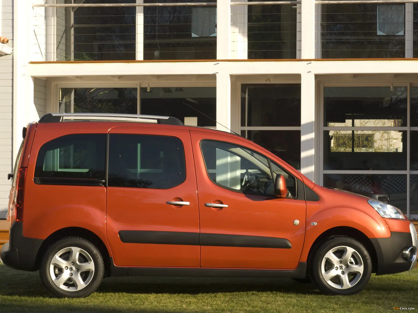 Peugeot Partner Partner Tepee 1.6 HDI Outdoor 2