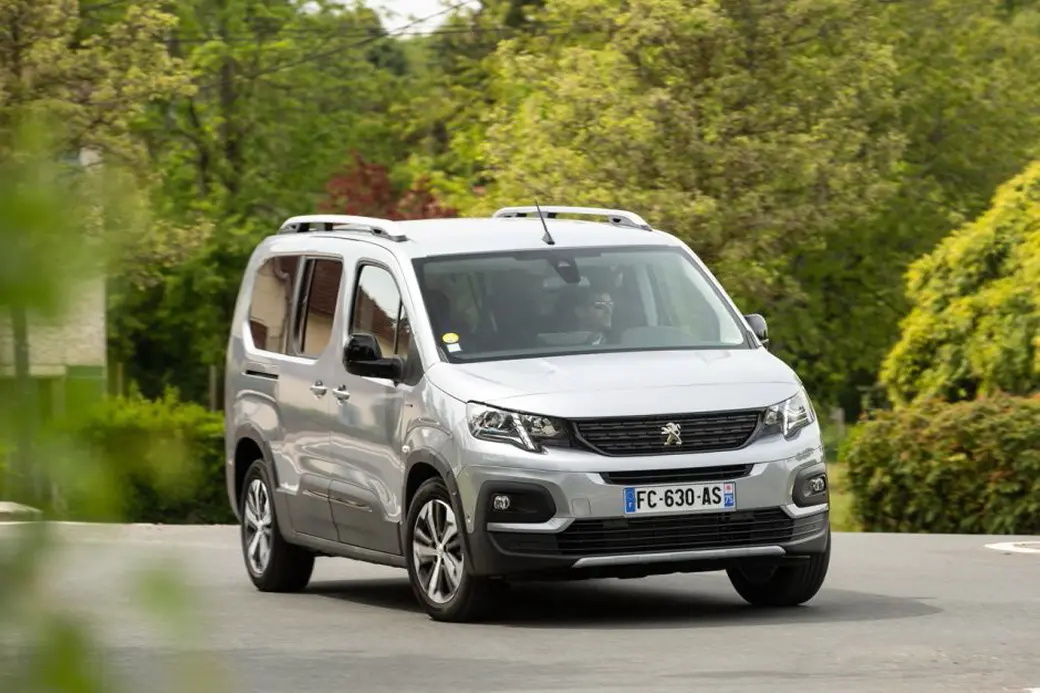 Peugeot Rifter Rifter 1.5 BlueHDI GT EAT8 6