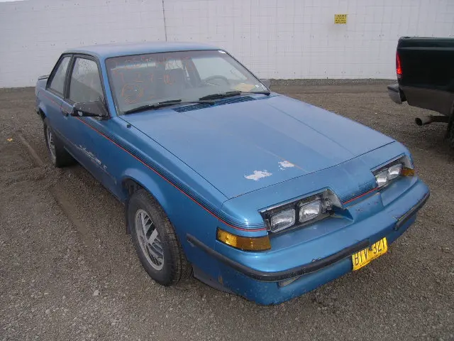 Pontiac Sunbird Sunbird 2.0 LE 3