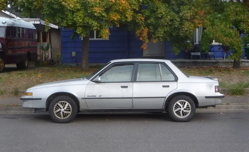 Pontiac Sunbird Sunbird 2.0 LE 5