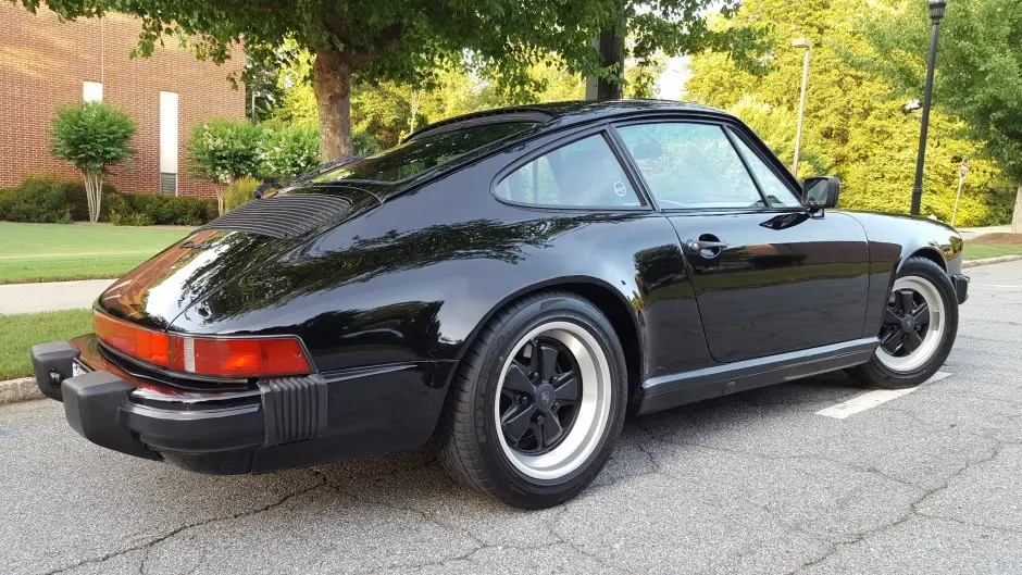 Porsche 911 911 Carrera 2 Coupe Tiptronic 6