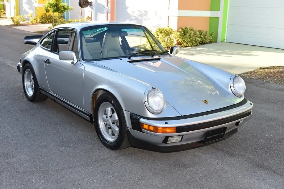 Porsche 911 911 Carrera 2 Coupe Tiptronic 7