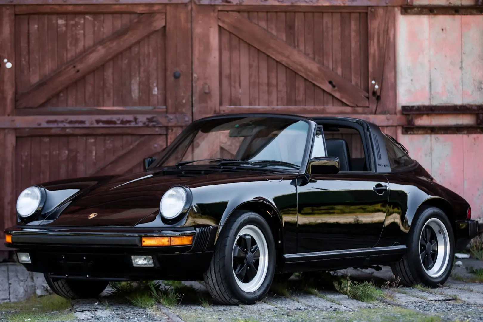 Porsche 911 911 Carrera 2 Targa 1