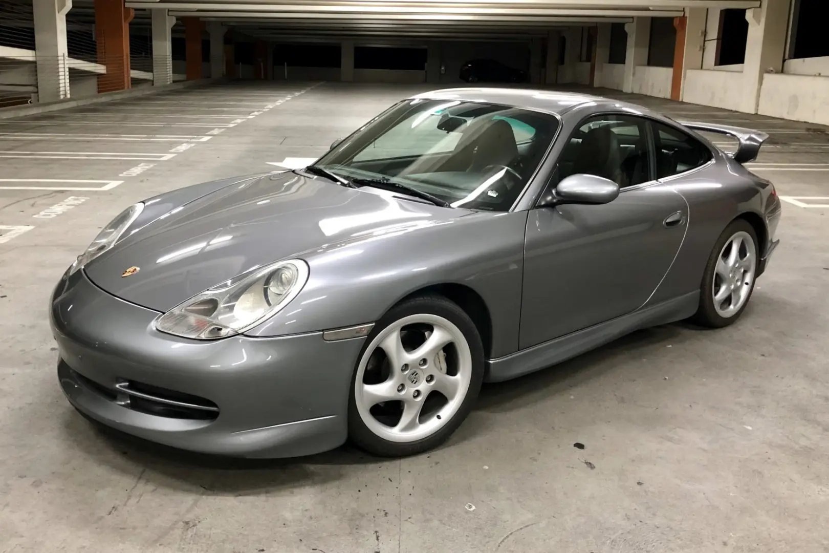 Porsche 911 911 Carrera 4 6