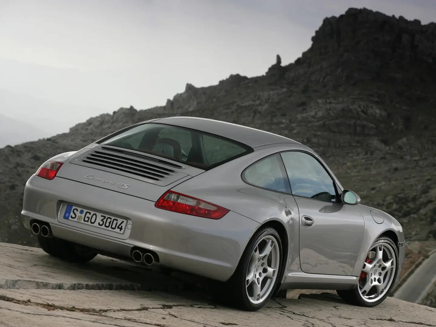 Porsche 911 911 Carrera 4 2
