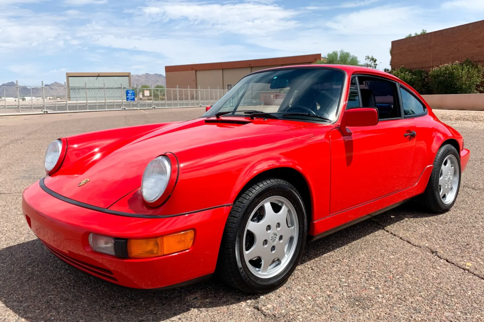 Porsche 911 911 Carrera 4 Coupe 7