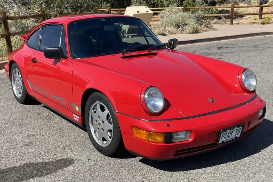 Porsche 911 911 Carrera 4 Coupe 7