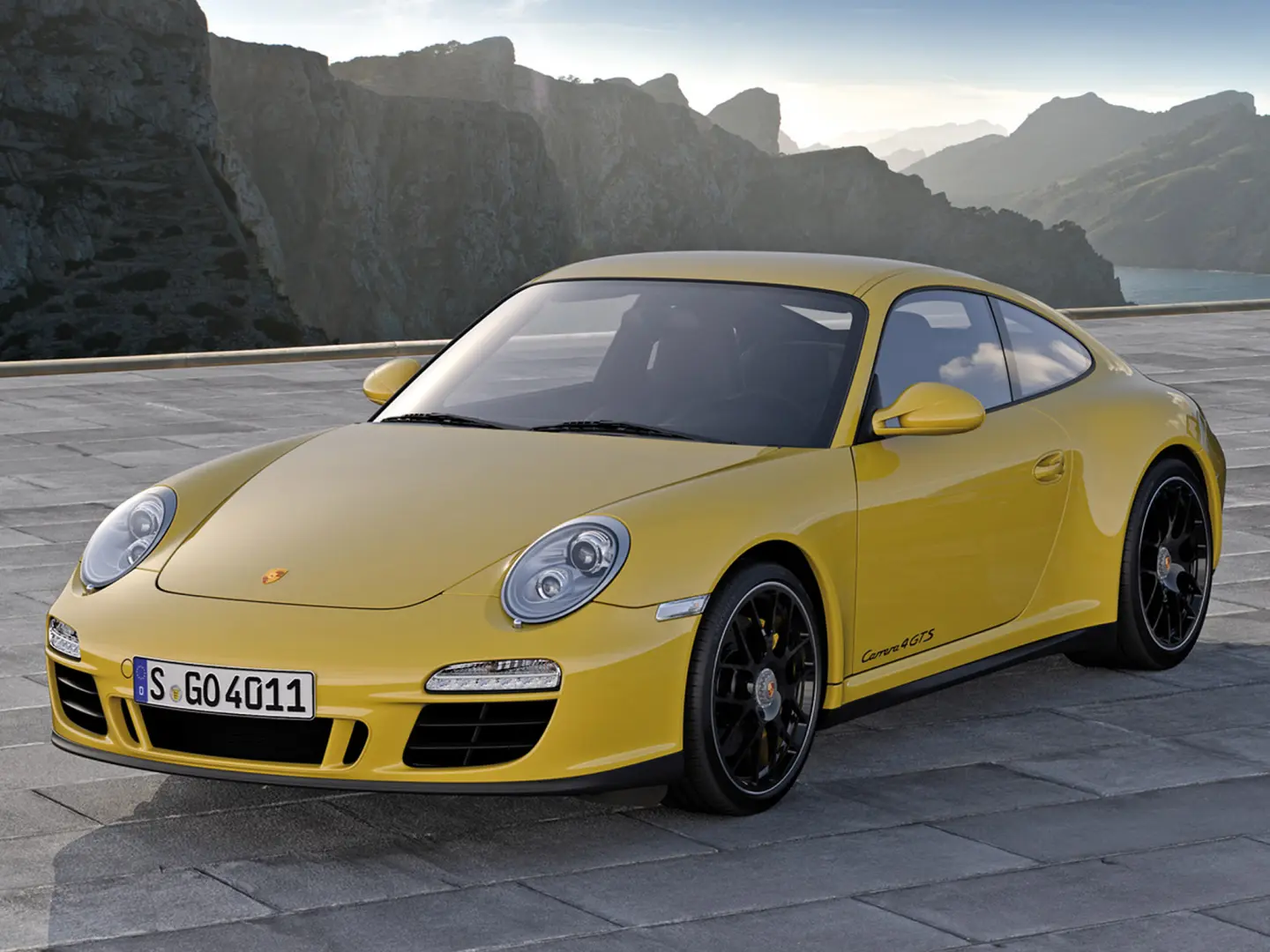 Porsche 911 911 Carrera 4 GTS 2