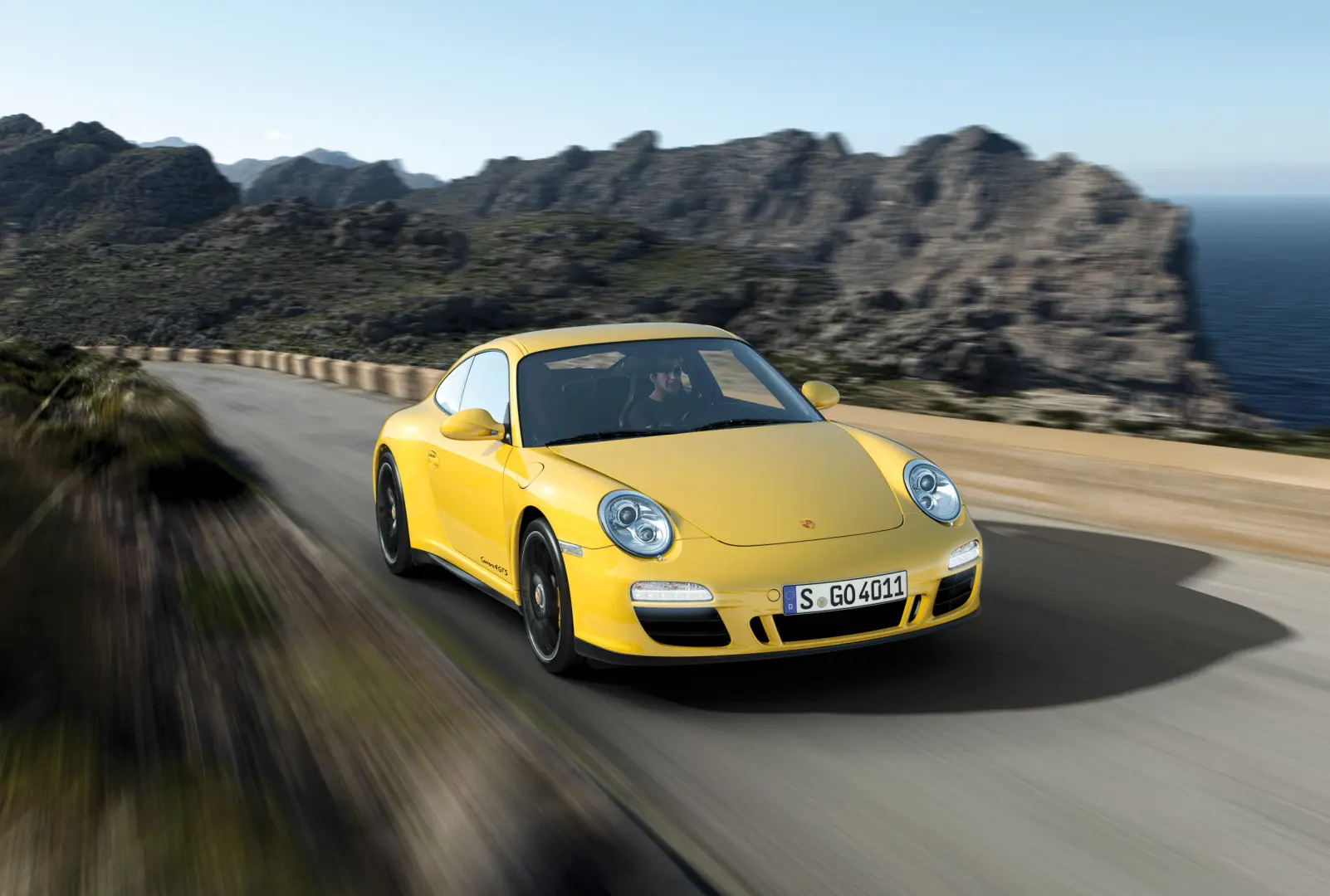 Porsche 911 911 Carrera 4 GTS 3