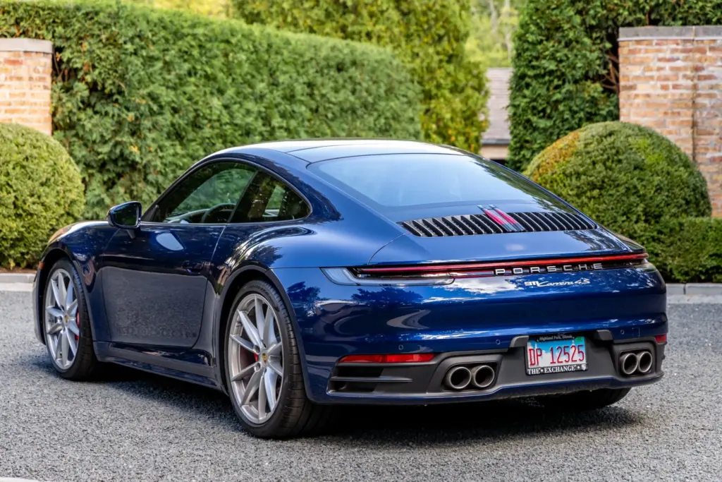 Porsche 911 911 Carrera 4S 6