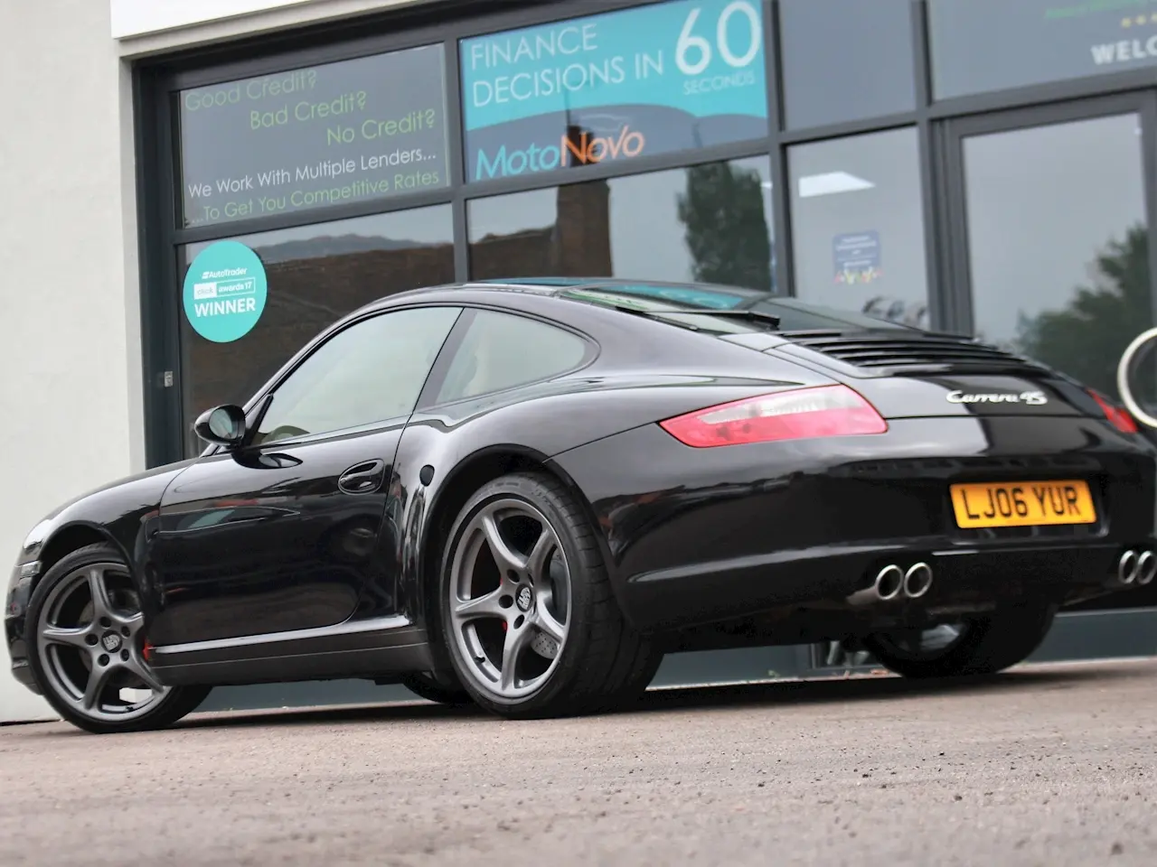 Porsche 911 911 Carrera 4S Tiptronic 5