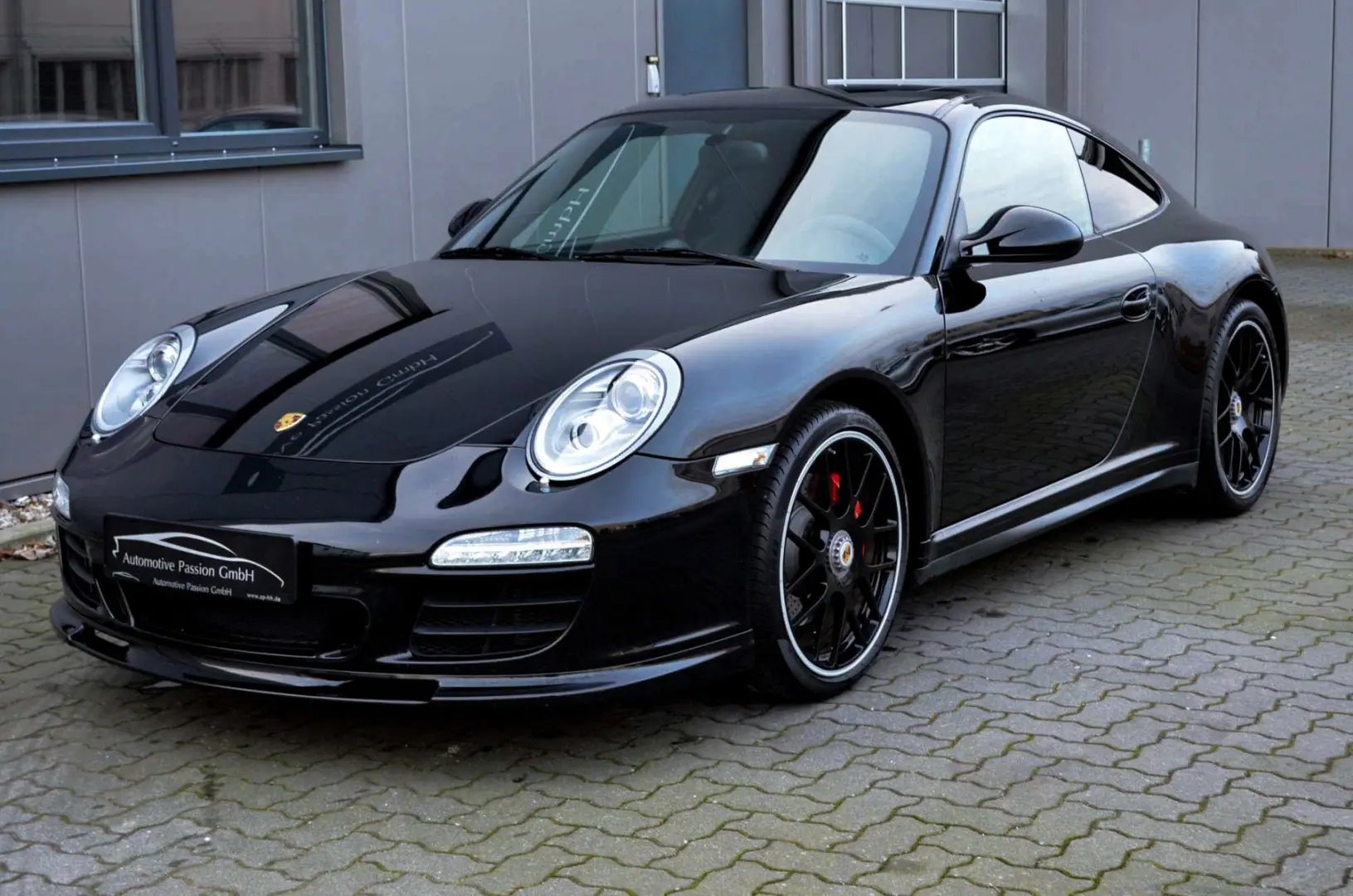 Porsche 911 911 Carrera GTS 3