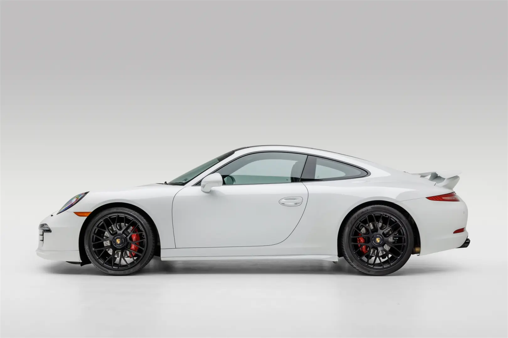 Porsche 911 911 Carrera GTS 6