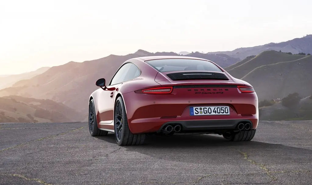 Porsche 911 911 Carrera GTS 6