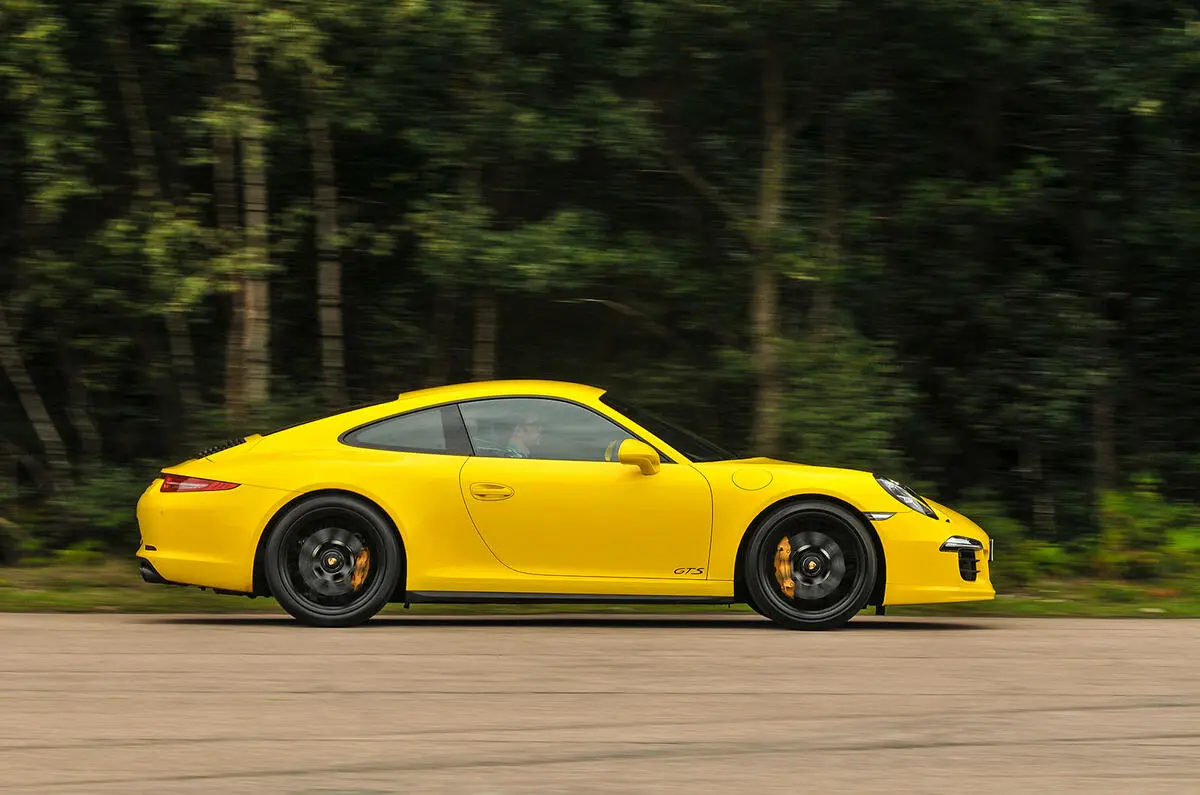 Porsche 911 911 Carrera GTS PDK 6