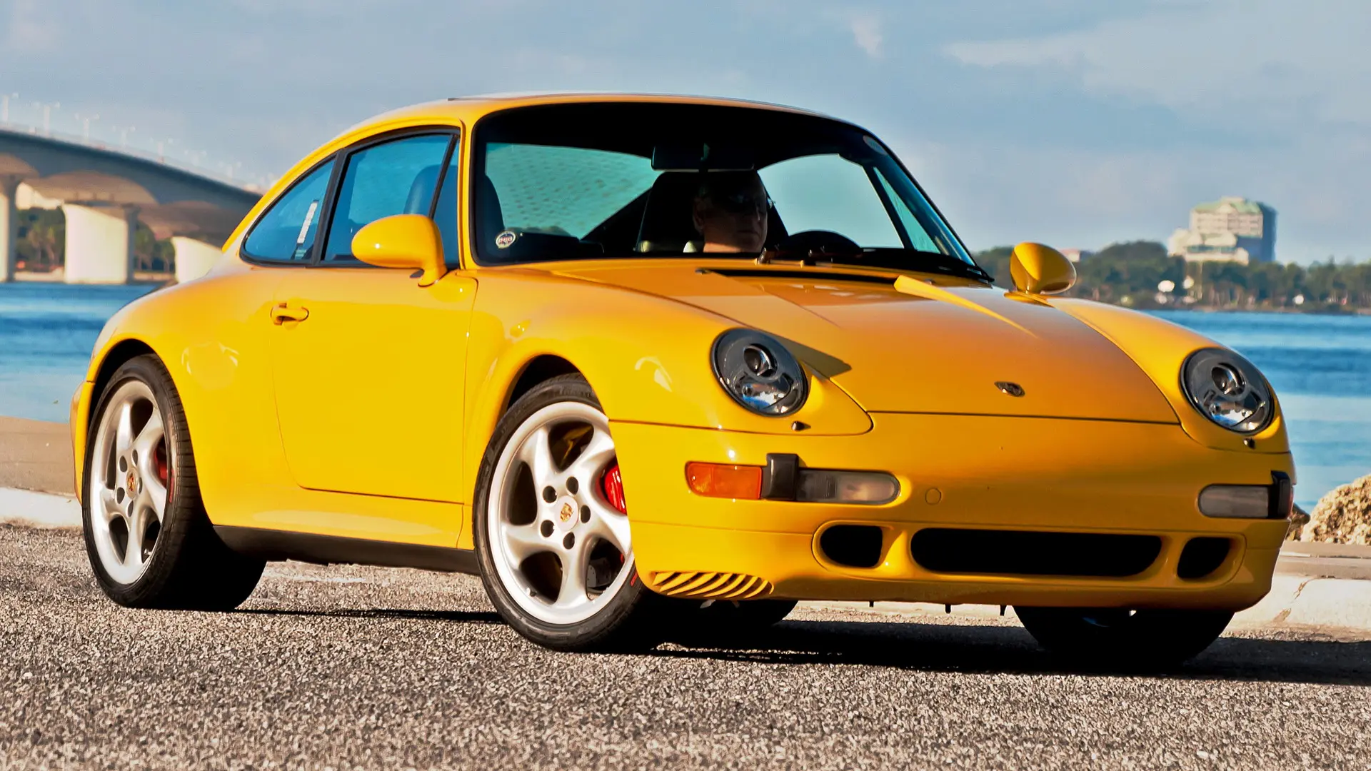 Porsche 911 911 Carrera S 1