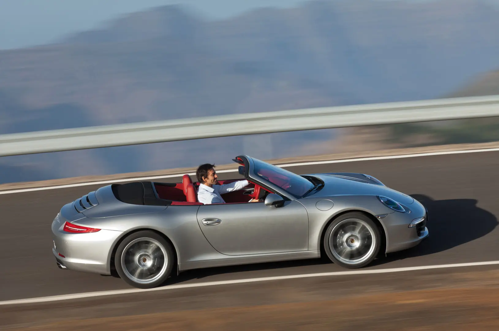 Porsche 911 911 Carrera S 6