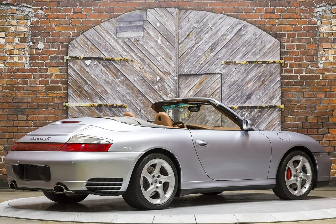 Porsche 911 911 Carrera Tiptronic 3