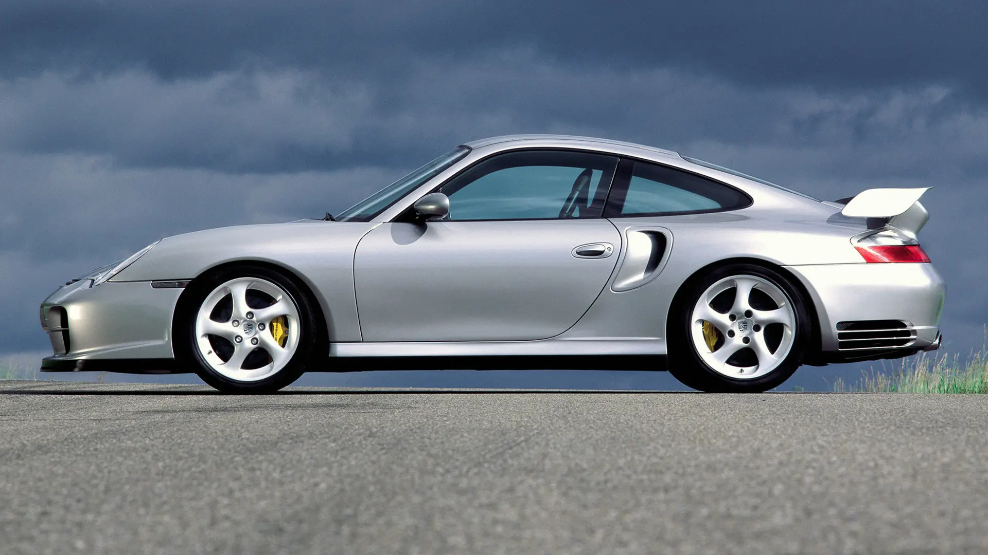 Porsche 911 911 GT2 3