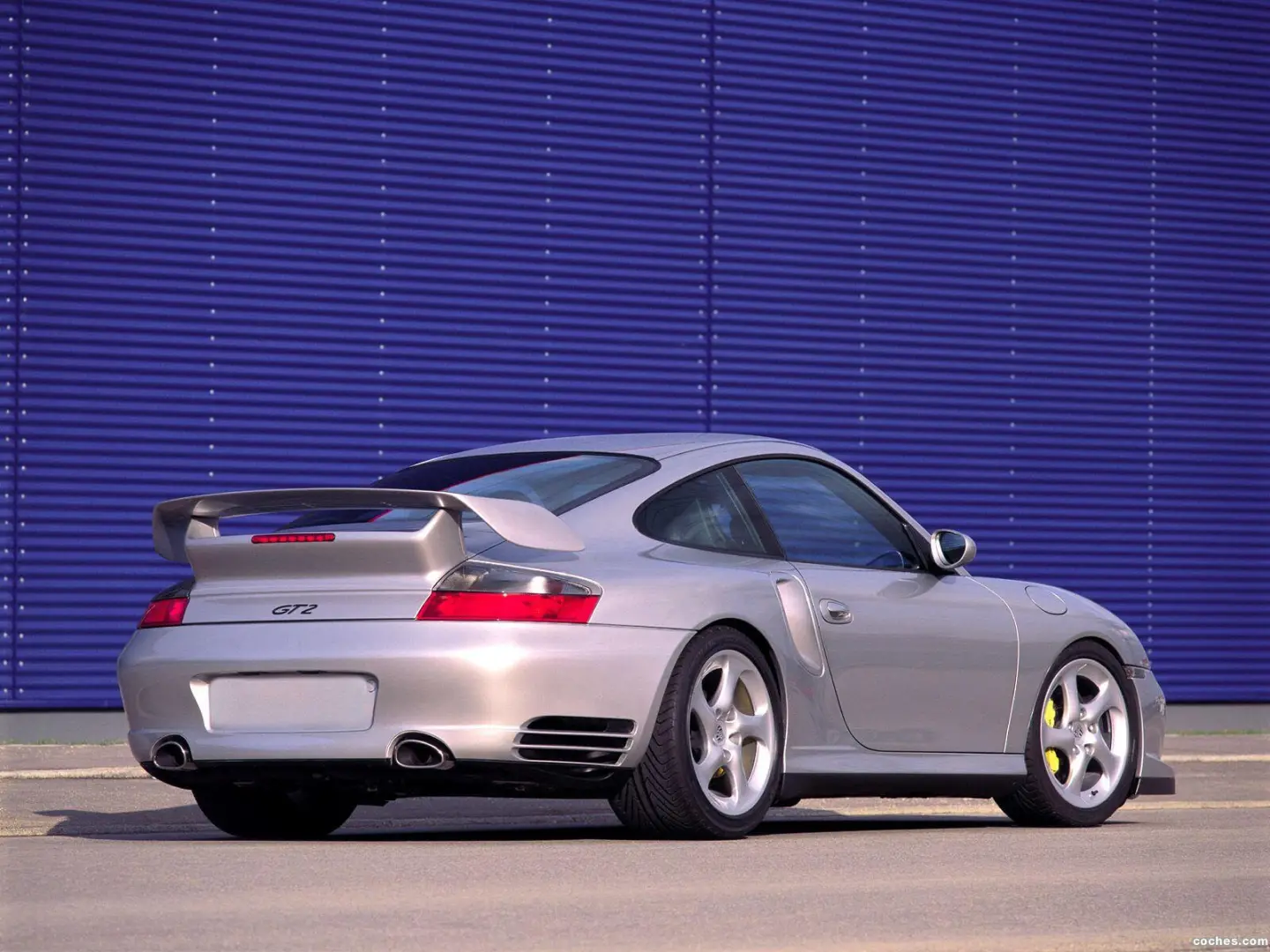 Porsche 911 911 GT2 3