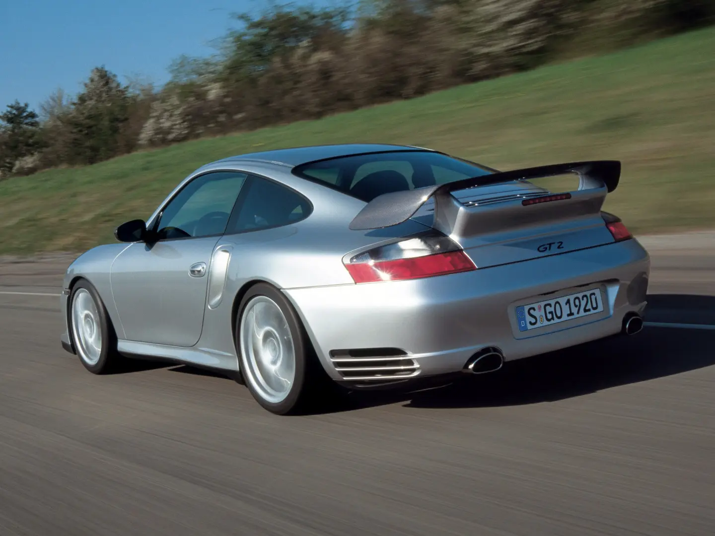 Porsche 911 911 GT2 6