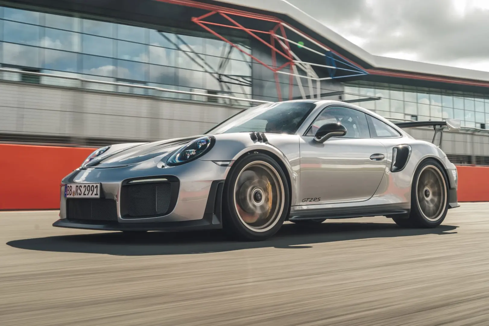 Porsche 911 911 GT2 RS PDK 7