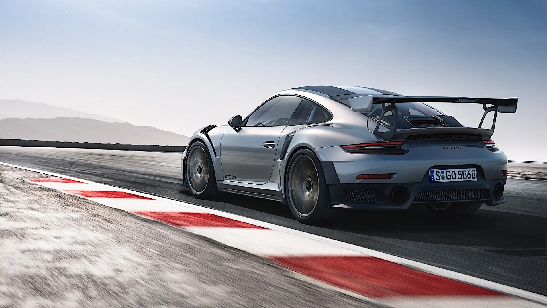 Porsche 911 911 GT2 RS PDK 7