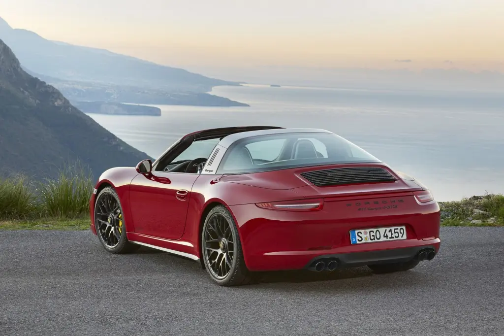 Porsche 911 911 Targa 4 GTS 6