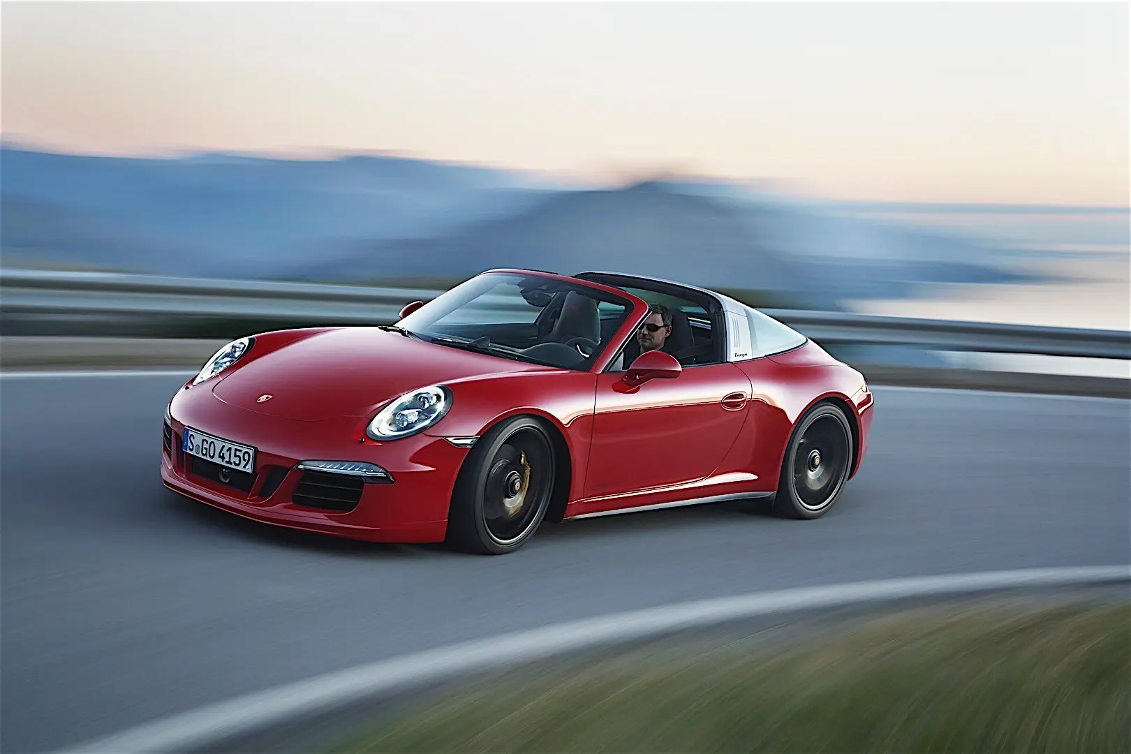 Porsche 911 911 Targa 4 GTS 6