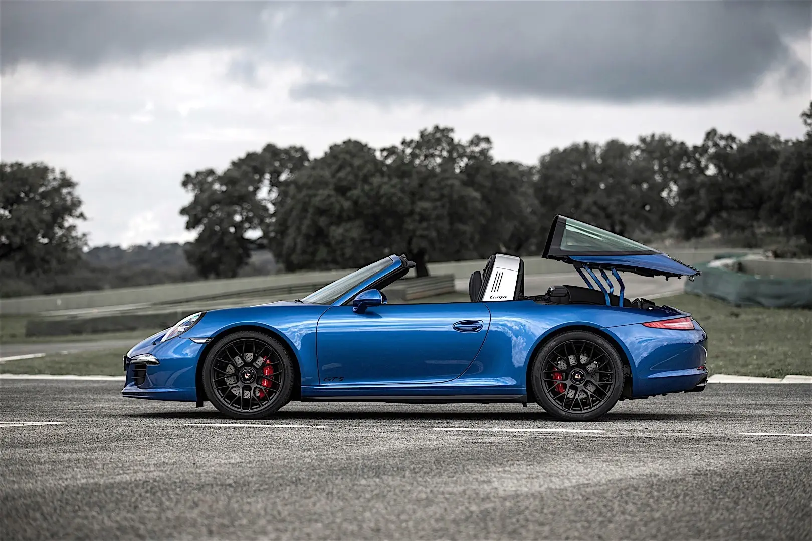 Porsche 911 911 Targa 4 GTS PDK 7